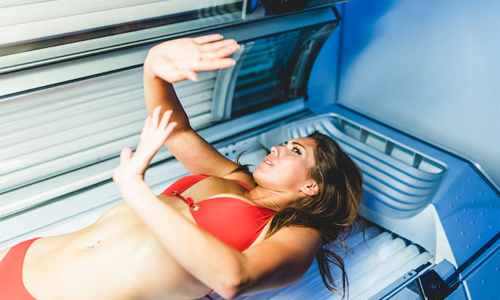 A-woman-says-no-to-indoor-tanning