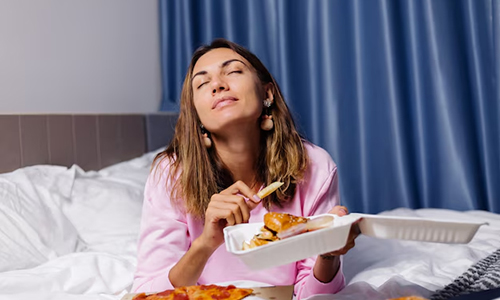 Eating-Too-Close-to-Bedtime