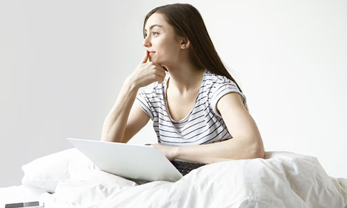Overthinking-in-Bed