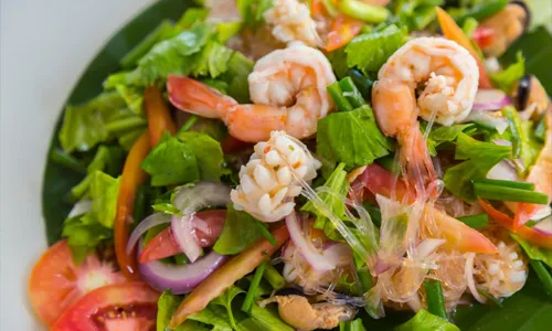 Close-up image of a salad on a plate