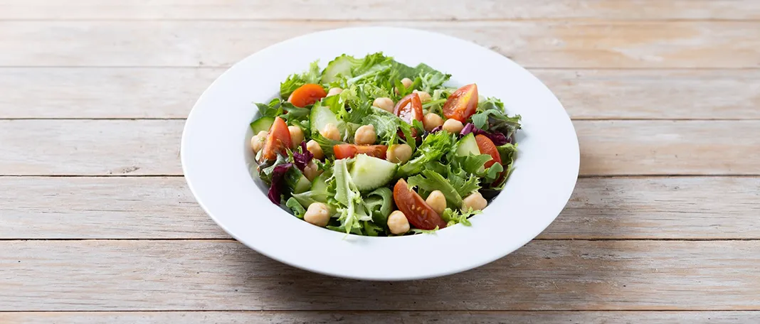 4 Simple Salad Recipes That Are Tasty, Filling Meals