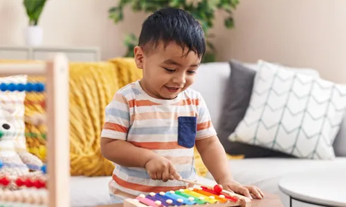 Builds Emotional Independence Gradually