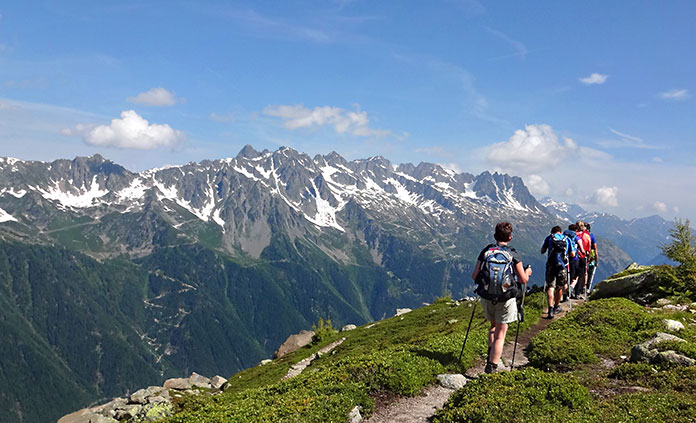 12 Must-have hiking equipment for beginners