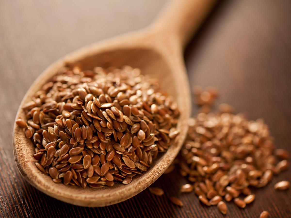 WHY FLAX SEEDS? BENEFITS AND HOW TO EAT THEM!