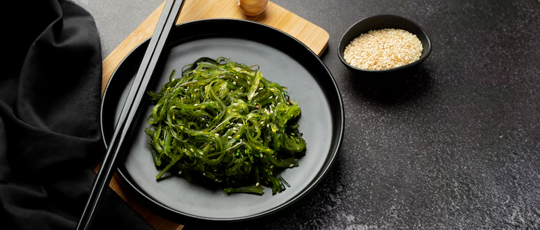 Chlorella : Benefits, Nutrition, Advantages, Side effects & Supplements