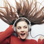 Do you listen to music while working? Here are some good reasons…!