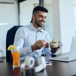 Real Reasons Why You Shouldn’t Eat At Your Desk