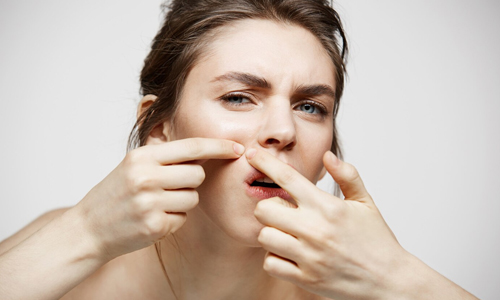 Helps Remove Blackheads