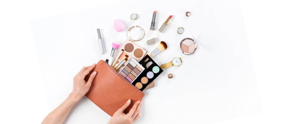 5 Unique Ways to Clean Your Makeup Bag!