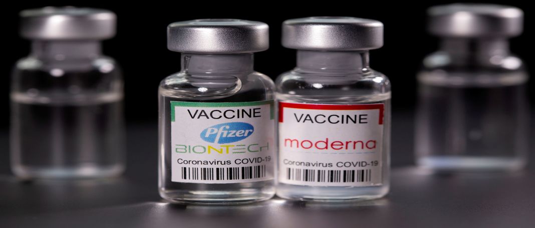 Moderna or Pfizer or J&J, How to Choose the Best?