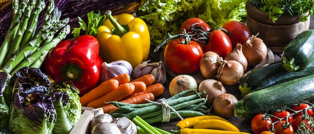 Significant Role of Seasonal and Local Food in your Health & Wealth