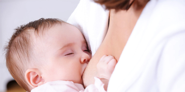 breastfeding-baby