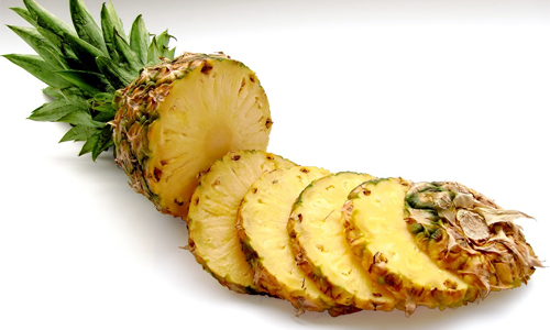 Pineapple-for-skincare
