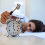 Snoozing Your Alarm: Is It Good or Bad for Health?