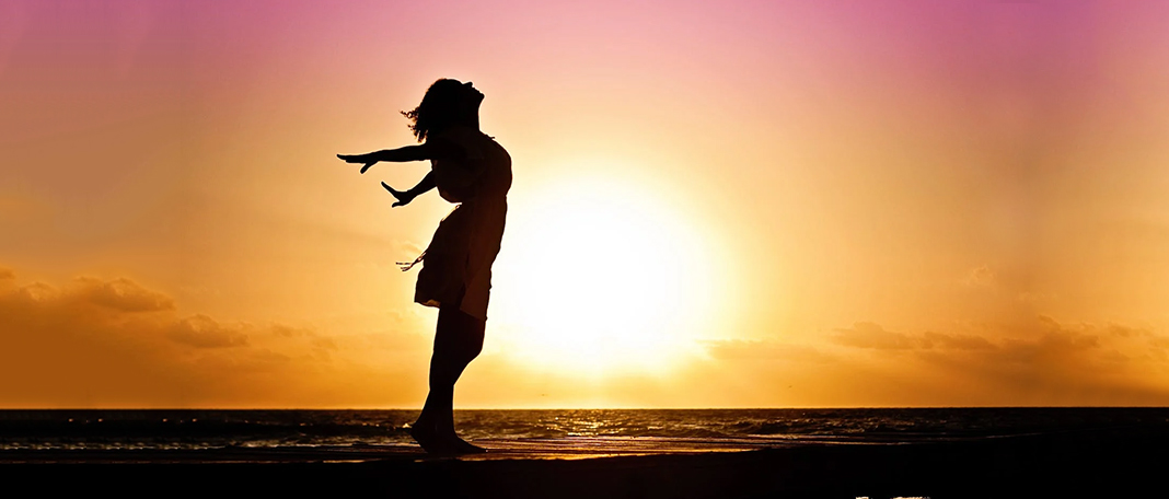 Why Do People Feel Better Near the Ocean? Experts Explain