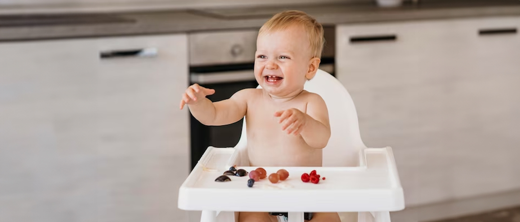 Baby-Led Weaning: Benefits, Foods & How to Start Safely