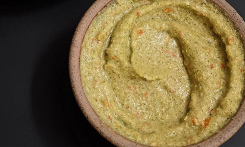 Apply-Fenugreek-Paste