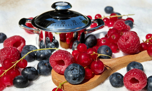 Berry-Detox-Water