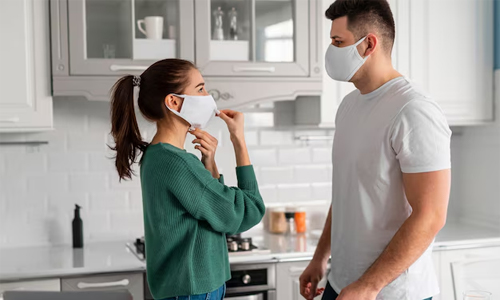 Does a Face Mask Help with Fall Allergies
