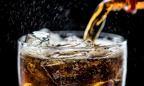 Carbonated-Drinks-and-Alcohol