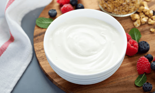 Plain, unsweetened yogurt is safe and beneficial for recovering from food poisoning