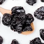 5 Reasons that you need to eat prunes