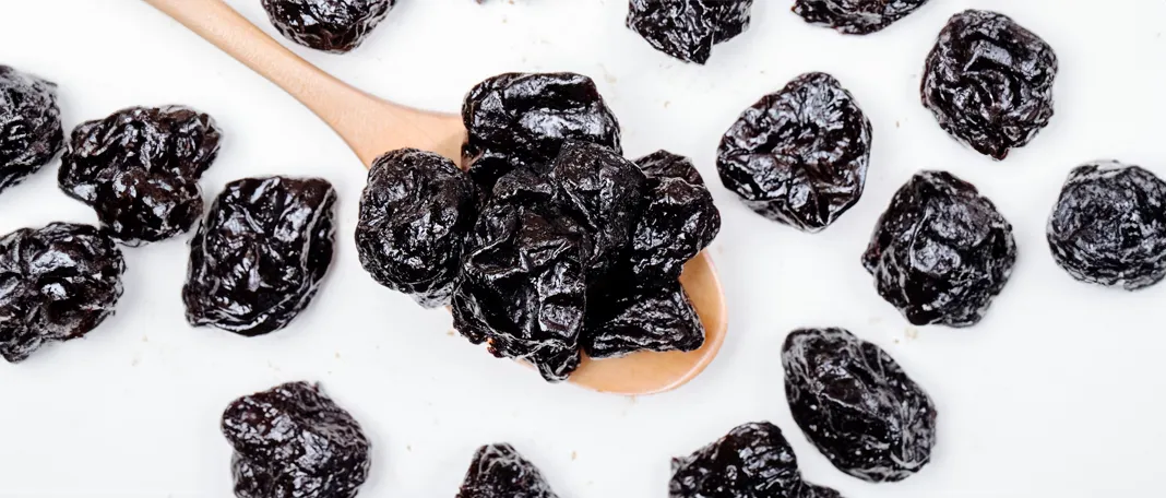 5 Reasons that you need to eat prunes