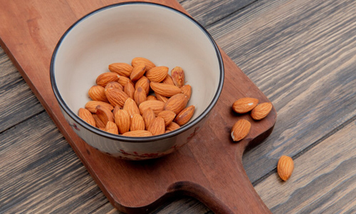 How-to-Make-Almond-Milk-Step-by-Step